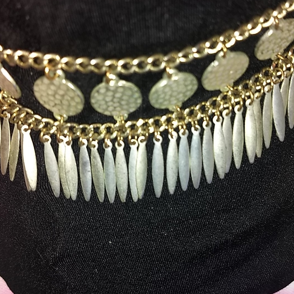 Jewelry - Picture 6 of 9